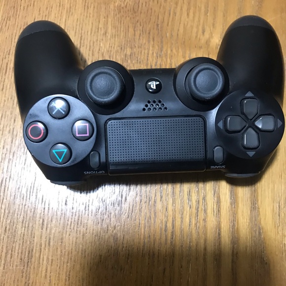 PS4 controller - Picture 3 of 5